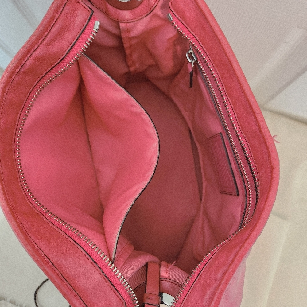 Coach Hampton Coral Pink Leather Shoulder Crossbody Bag Purse 19393 - Picture 7 of 16